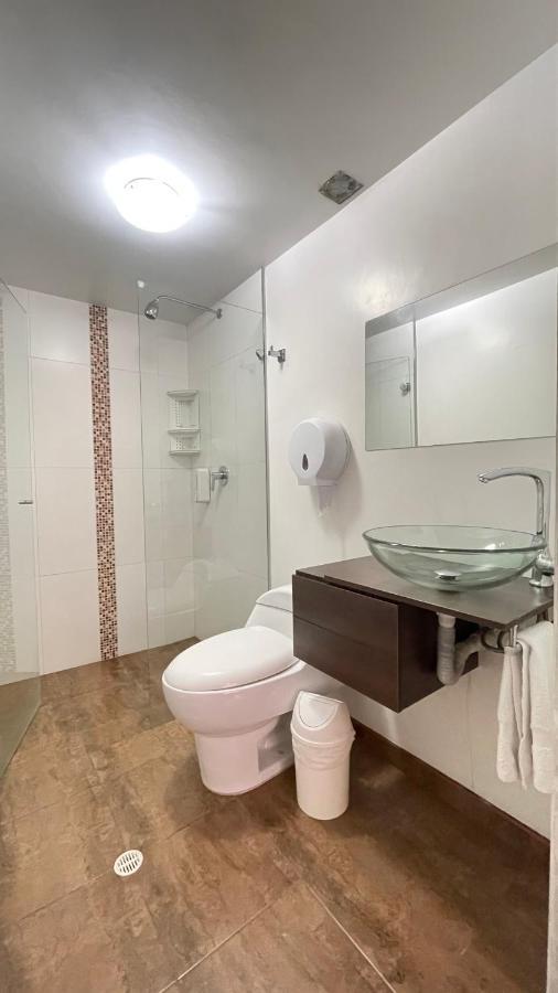 Hotel Alojate In Богота Екстериор снимка