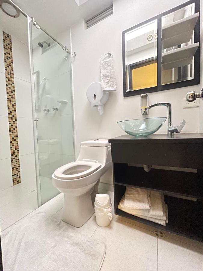 Hotel Alojate In Богота Екстериор снимка